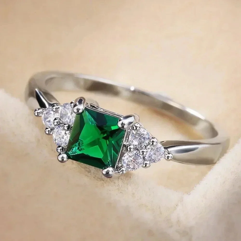 925 Sterling Silver Princess Cut Emerald Ring